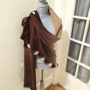 🔥 FLASH SALE 🔥 MAAZ long shawl/wrap with fur pom-poms